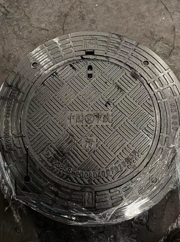东乡球墨铸铁防沉降井盖展示